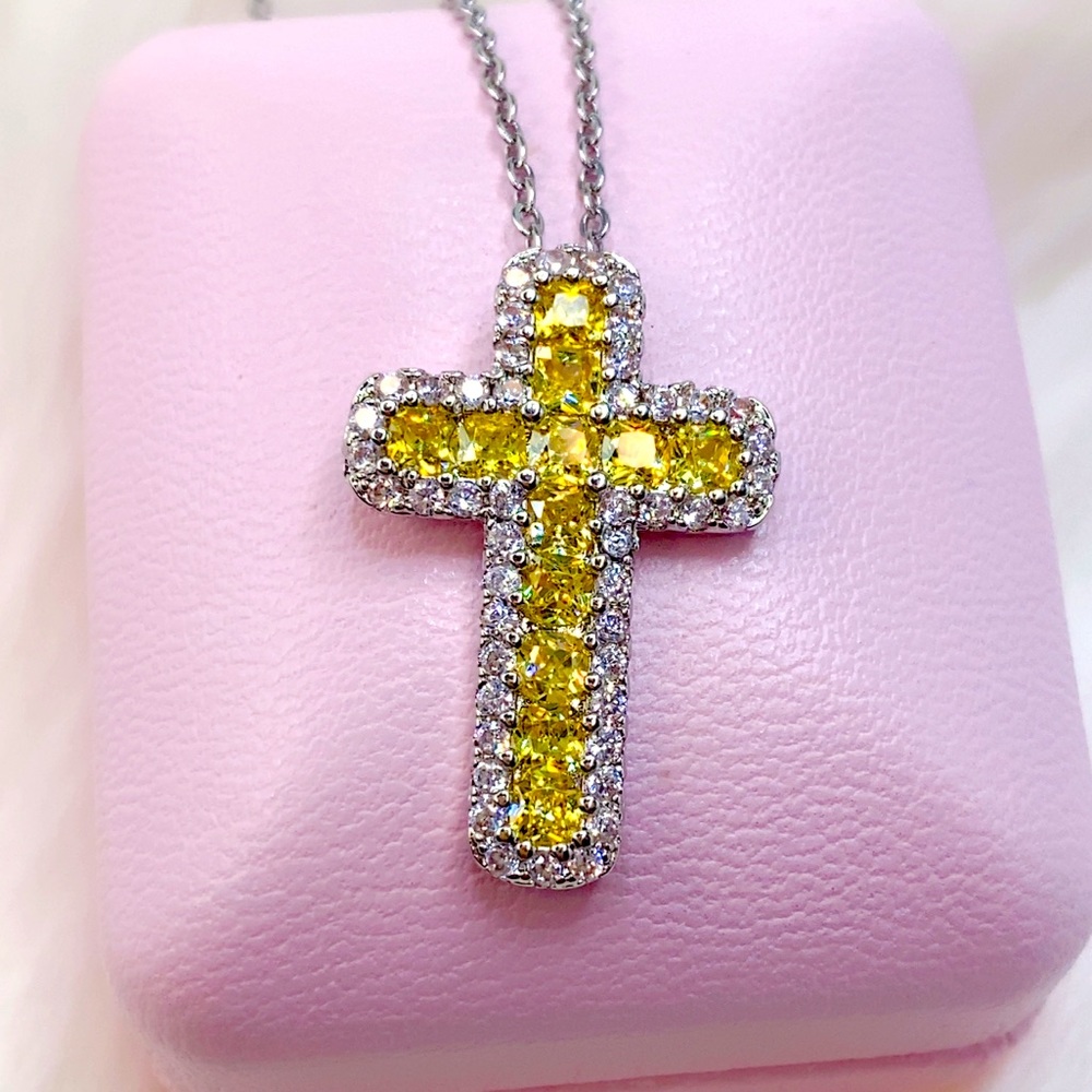14k white gold Cross necklace diamond 3 CT